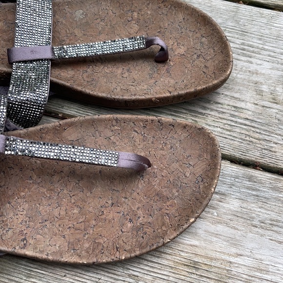Cork based toe strap sandals. Very comfortable. - Picture 7 of 7